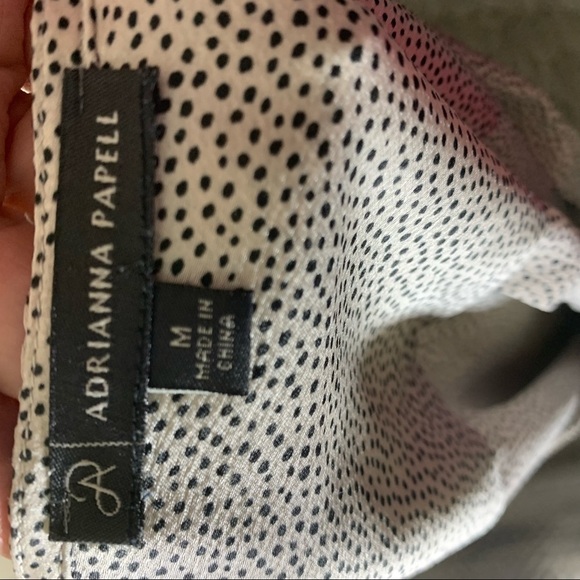 Adrianna Papell Flowy Luxurious Satiny Polka-dot Blouse V Neck Long Sleeves Sz M - Picture 10 of 11